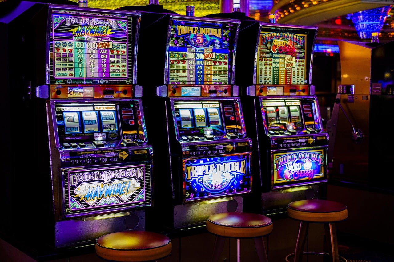 v8 casino